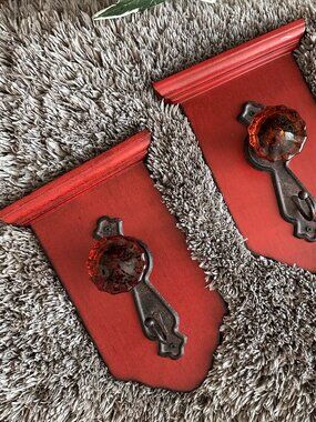 Vintage Amber Door Knob Wall Sconce Hanging Hooks – Set of 2 – Deep Red Wood